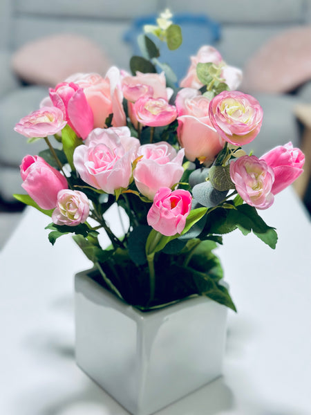 Sweet pink Mother’s Day tulips and rose vases