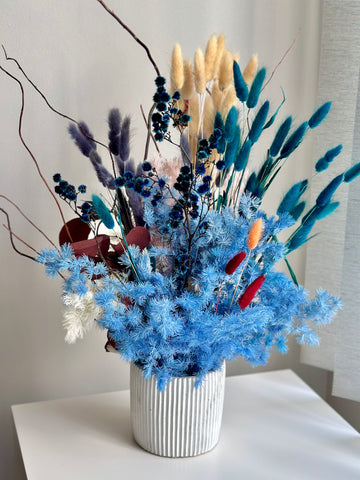 Vibrant blue tones dry flower vase