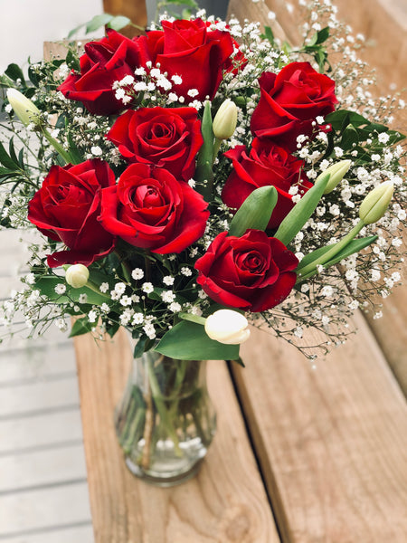 Rose and tulip bouquet