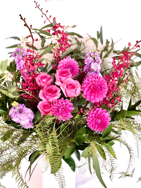 Large rose and dahlia romantic arrangement