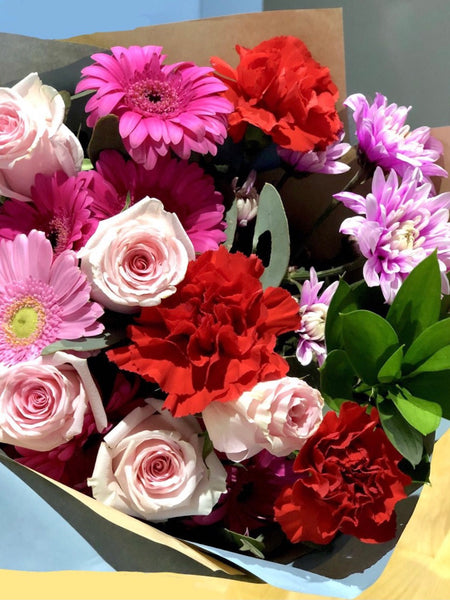 Blushing pink rose and Gerbera bouquet