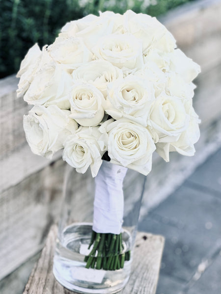 30 white rose bridal bouquet