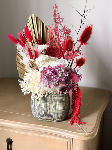 Red and rustic tones dry vase arrangement