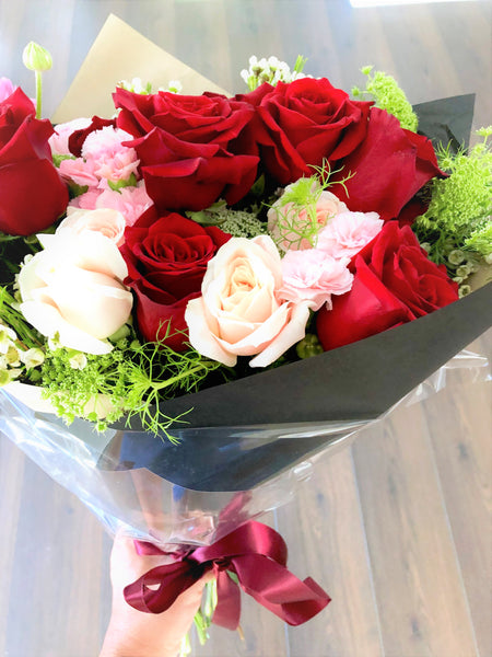 Red and pink rose romantic bouquet