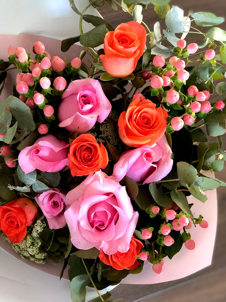 Peach and pink rose bouquet