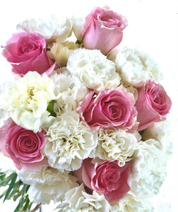 Light pink and white bridal bouquet