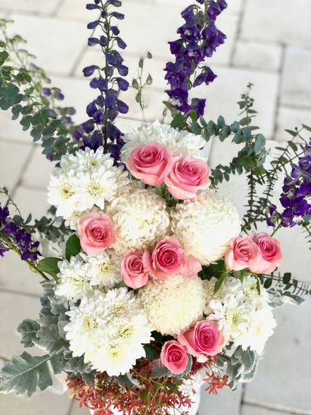 Elegant floral hat box