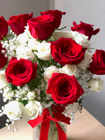 Deluxe red rose arrangement