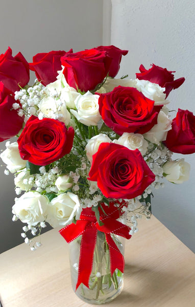 Deluxe red rose arrangement