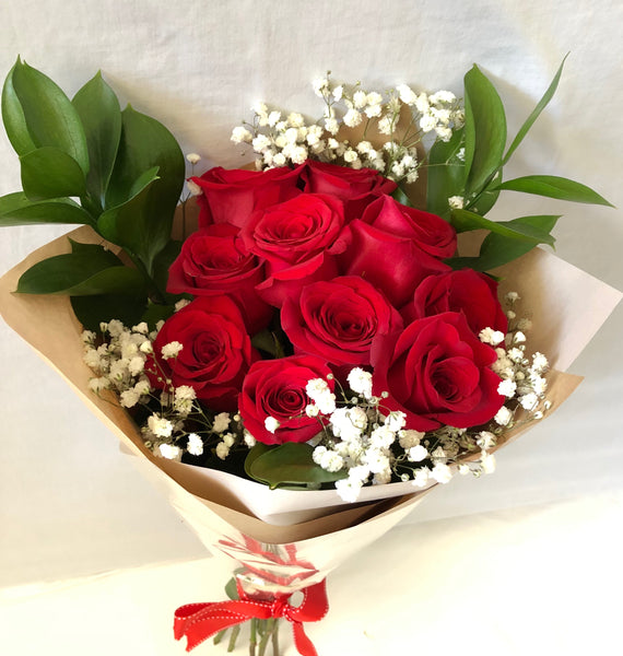 Red rose and babys' breath bouquet