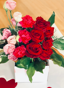 Sweet red roses box